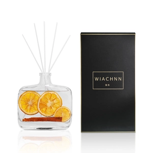 Preserved flower reed diffuser set with cinnamon and orange in a premium black gift box