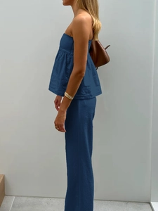 Ensemble décontracté deux pièces bleu marine avec haut bustier et pantalon large assorti