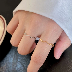 Minimalist ultra-fine wavy titanium steel rings in gold and silver for elegant daily wear