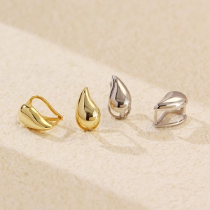 S925 sterling silver minimalist teardrop hoop earrings in polished gold and silver finish
