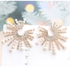 Retro Sunburst Flower Earrings Alloy Rhinestone Faux Artificial Pearl With Stainless Steel Earring Post Party Wedding Jewelry