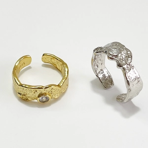 Irregular hammered texture S925 silver open rings with clear zircon in gold and silver