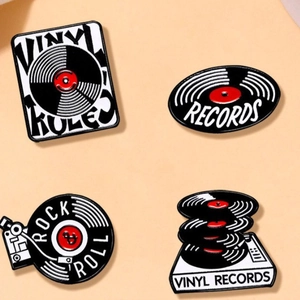 Retro Vinyl Record Player Enamel Pin Music Theme Alloy Brooch Vintage Style Lapel Badge For Clothes Bag Accessories