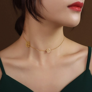 French Minimalist Double Hollow Rose Pendant Clavicle Necklace 18K Gold Plated Stainless Steel Elegant Jewelry For Women