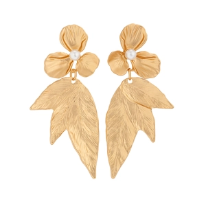 Golden ginkgo leaf earrings with flower petals and white pearls in matte finish
