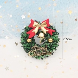 Green 6.5cm dollhouse Christmas wreath with red bow and gold bell ornament