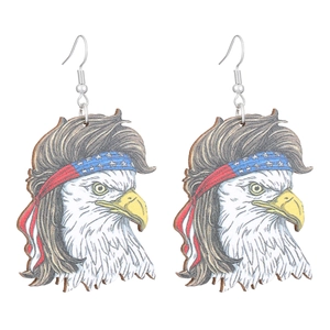 Boucles d'oreilles aigle à tête blanche avec bandeau drapeau USA et coupe mulet