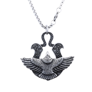 Vintage silver eagle pendant necklace in stainless steel with classic square box chain