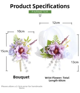 Détail macro de l'ensemble corsage et fleur de poignet en soie violette et perles