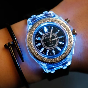 Women Fashion Quartz Watch With LED Glowing Light Rhinestone Bezel Silicone Strap Casual Sport Wristwatch For Students