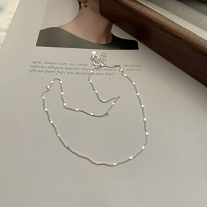 Minimalist S925 sterling silver shimmering disk necklace with an adjustable chain