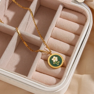 Flower Pendant Necklace Stainless Steel 18K Gold Plated Green Enamel Round Daisy Y2K Retro Jewelry For Women