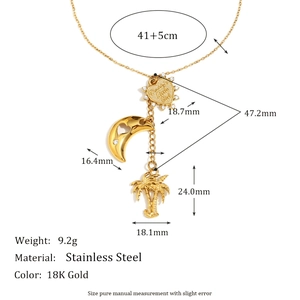 Collana in acciaio inossidabile placcato oro 18K con ciondoli palma luna e cuore