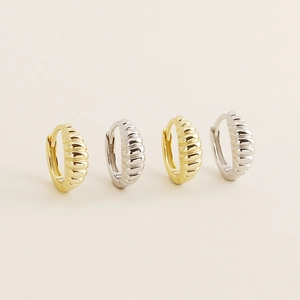 Elegant 925 sterling silver croissant hoop earrings in gold and silver finishes