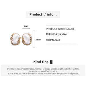 Detailed size specifications for vintage acrylic oval earrings with gold metal edges