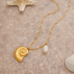 Collier style océan en acier inoxydable doré 18K avec pendentif conque et perle