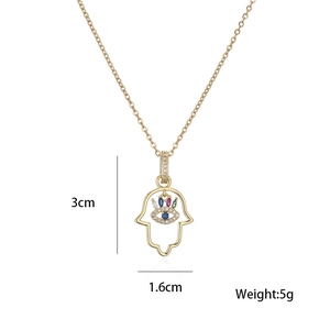Detailed size specifications for the 18K gold Hamsa Hand pendant with zircon stones