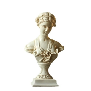 European style Venus bust sculpture in creamy white resin for luxury home decor