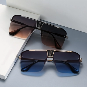 Gafas De Sol Cuadradas Grandes Clásicas Montura De Metal Protección UV400 Lentes Degradadas Moda Exterior Hombres Mujeres