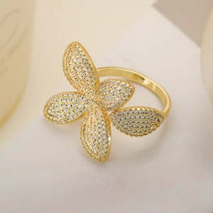 Luxurious 18K gold plated flower ring with sparkling zircon stones in a stylish open design
