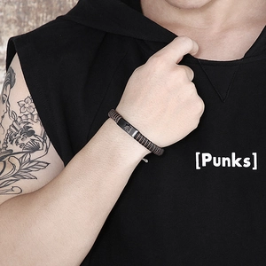 Bracelet punk pour homme en cuir tressé avec étoile pentagramme sur plaque en métal