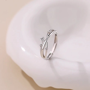 Elegant Copper Star Adjustable Open Ring For Women Light Luxury Inlaid Zirconia Silver Tone Minimalist Finger Jewelry
