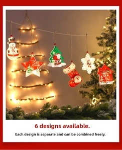 Détail de 6 ornements de Noël lumineux suspendus incluant bonhomme de neige et étoile
