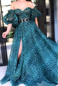 Maxikleid mit blauem Leopardenmuster, Puffärmeln und hohem Schlitz für Damen