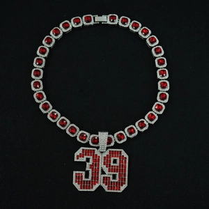 Chaîne cubaine argentée avec gemmes rouges et pendentif numéro 39 pour hommes hip hop