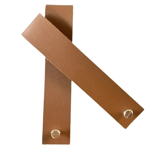 Minimalist brown PU leather hanging tag straps with brass screw fasteners for party decor