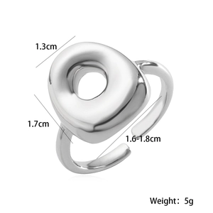 Detailed dimension guide for silver irregular hollow open ring showing 1.7cm size and 5g weight