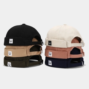 Unisex Docker Hat Brimless Cotton Twill Miki Hat With Smile Patch Adjustable Metal Buckle Retro Yuppie Beanie Skullcap