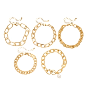 5-piece gold chain bracelet set with geometric links and a faux pearl pendant