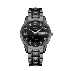 Détail de la montre à quartz noire ORUSS avec bracelet en acier et affichage jour-date