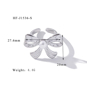 Detailed specs of bow ring with pearl: 27.6mm width, 20mm height, 4.4g weight