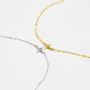 Elegant s925 silver four-pointed star bracelet set in gold and silver minimalist style