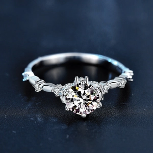 Exquisite 925 sterling silver flower ring featuring a brilliant 1-carat moissanite diamond