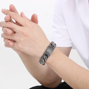 Men's punk vintage thick cuban link bracelet in retro silver stainless steel finish