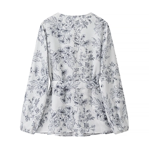 Vue arrière du cardigan femme à manches longues avec imprimé floral et ceinture