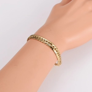 7.5mm gold double woven flat curb chain bracelet with polished interlocking links for men