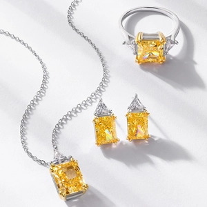 Exquisite S925 sterling silver jewelry set featuring square yellow ice-cut diamonds