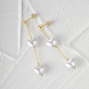 Elegant S925 silver gold chain drop earrings with white heart pearl tassels