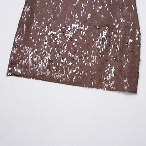 Mini-jupe à paillettes marron à taille haute avec des détails scintillants denses