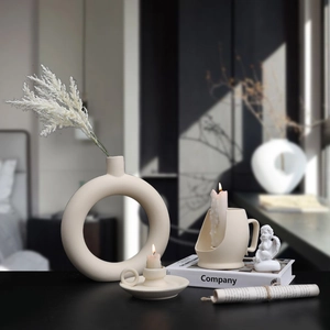 Nordic Minimalist Ceramic Candle Holder Matte Clay Candlestick Creative Art Desktop Ornament Modern Home Decor
