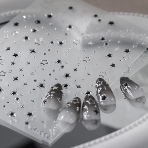 Autocollants À Ongles Étoiles Argentées Métalliques Auto-Adhésifs Style Sombre Y2K Décoration De Manucure DIY Pour Femmes