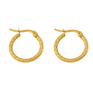 Detailed view of 18k gold plated hoop earrings featuring twisted rope texture on white background