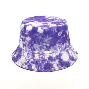 Summer tie-dye purple and white bucket hat in canvas for sun protection and outdoor style