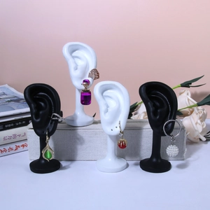 Resin Ear Shape Earring Display Stand Realistic Jewelry Holder For Earrings Photography Props Home Organization Elegant