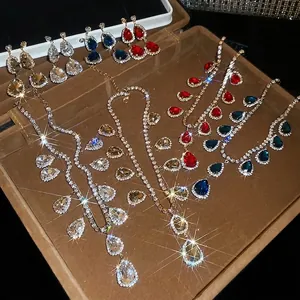 Teardrop Rhinestone Necklace And Dangle Earrings Jewelry With Silver Earring Post Vintage Palace Elegant Wedding Accessories For Women