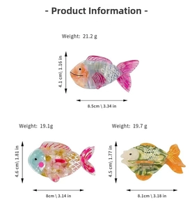 Detailed size specifications for three colorful fish-shaped acetate hair claws
